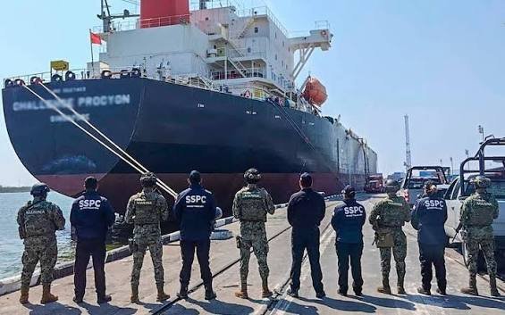 FGR Cita a 7 Marinos como Testigos en Caso de Contrabando de Combustible por Defensa de Vicealmirante Farías
